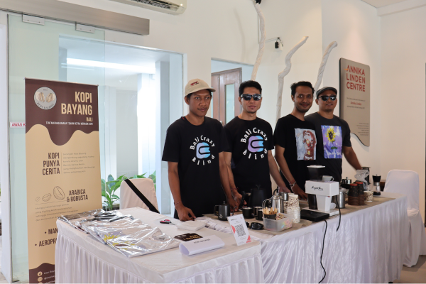 The Kopi Bayang team (left to right: Jery, Mudra, Gus De, and Iwan)